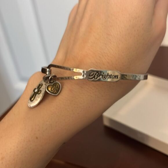 Brighton Faith Hope Love Cross Heart Charm Hammered Metal Bracelet Cuff - Picture 1 of 6